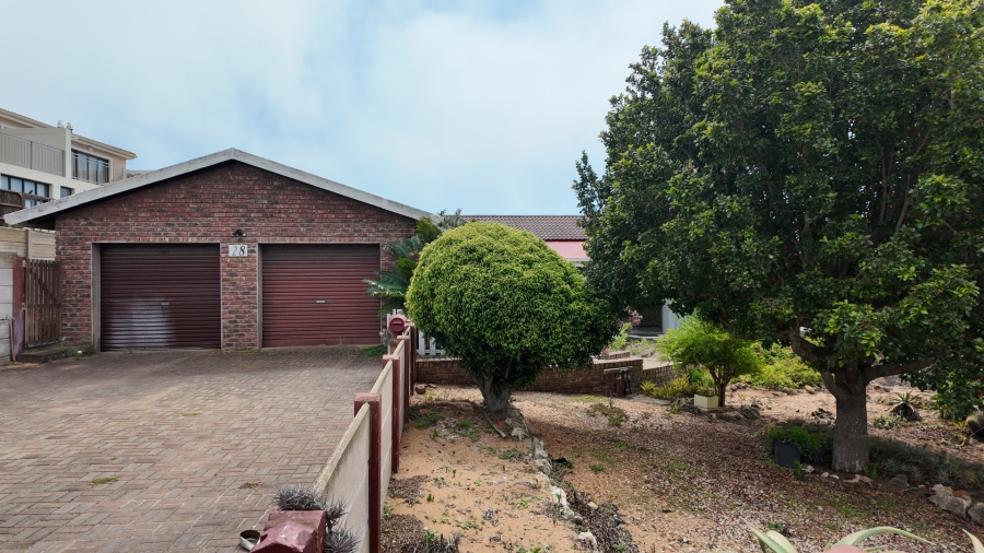2 Bedroom Property for Sale in Stilbaai Wes Western Cape